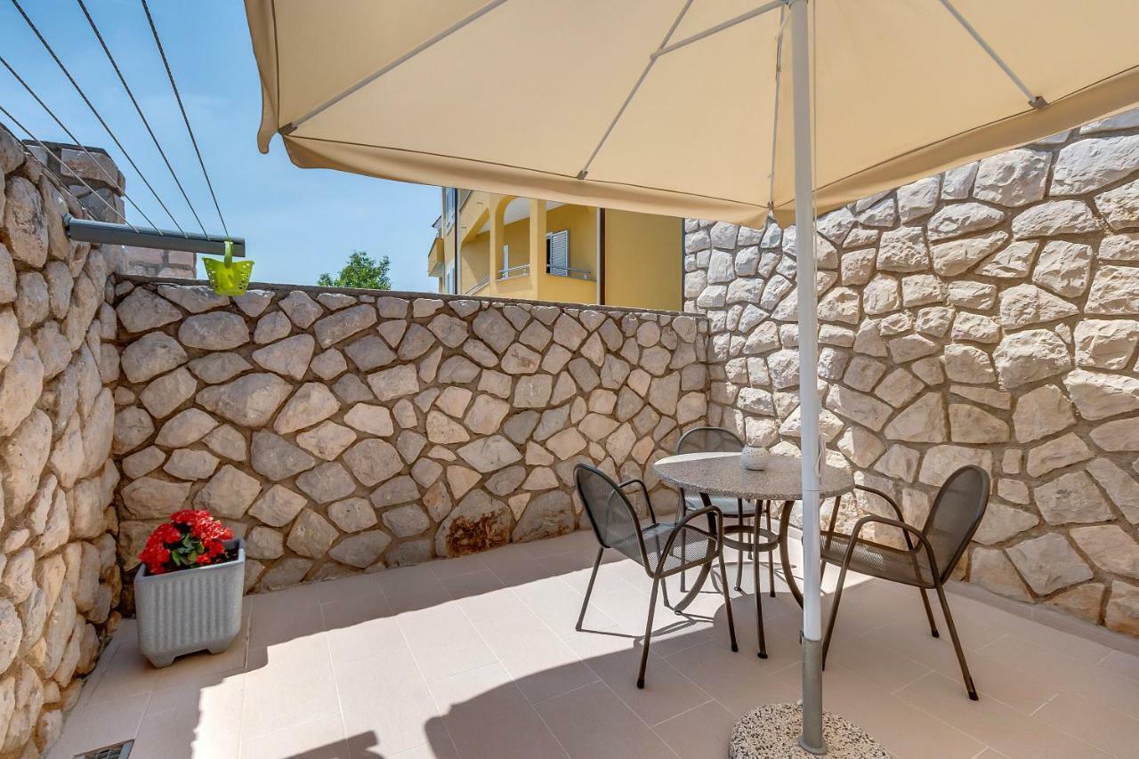 Apartments Eva Cres Kültér fotó