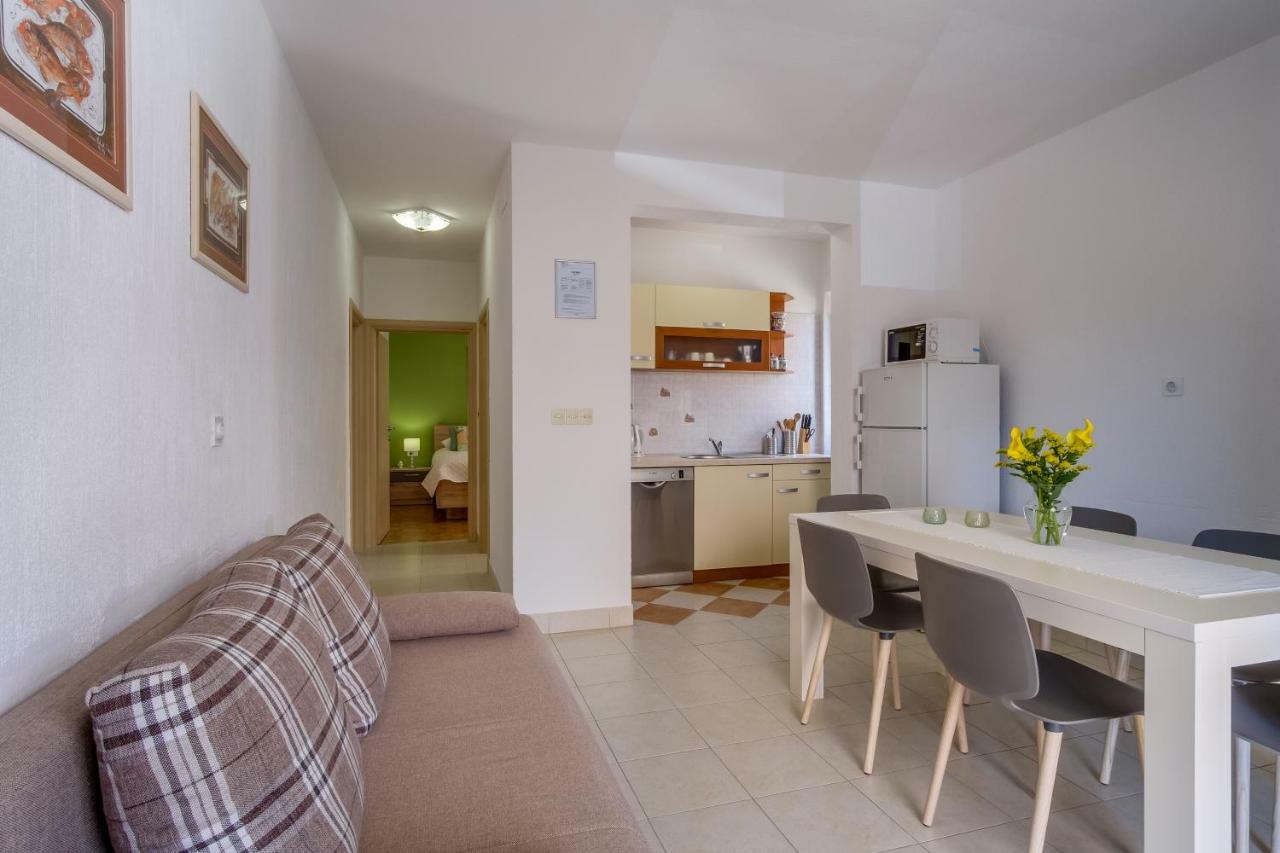 Apartments Eva Cres Kültér fotó